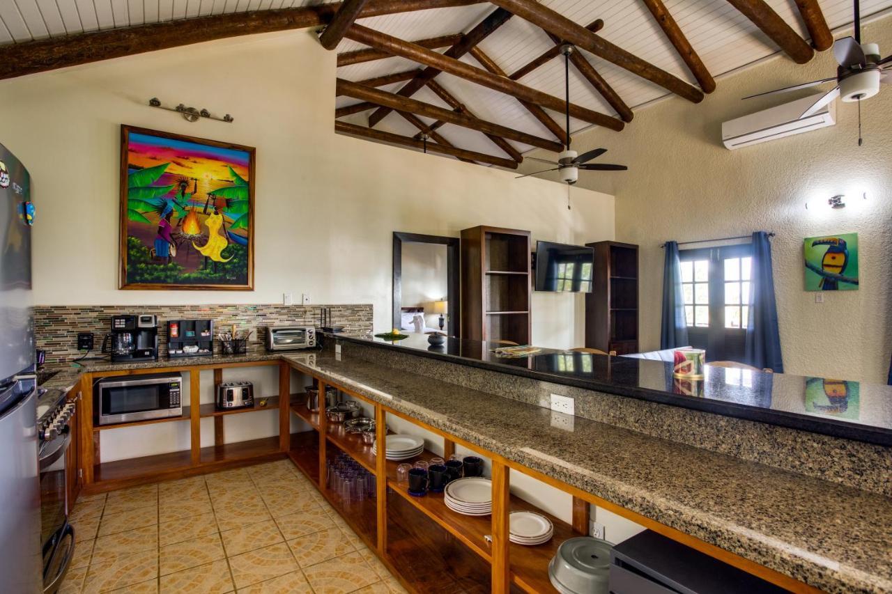 Mariposa Belize Hotel 4*