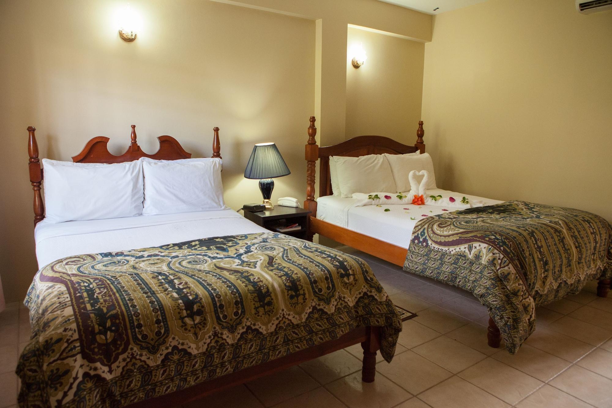 Black Orchid Hotel 3*