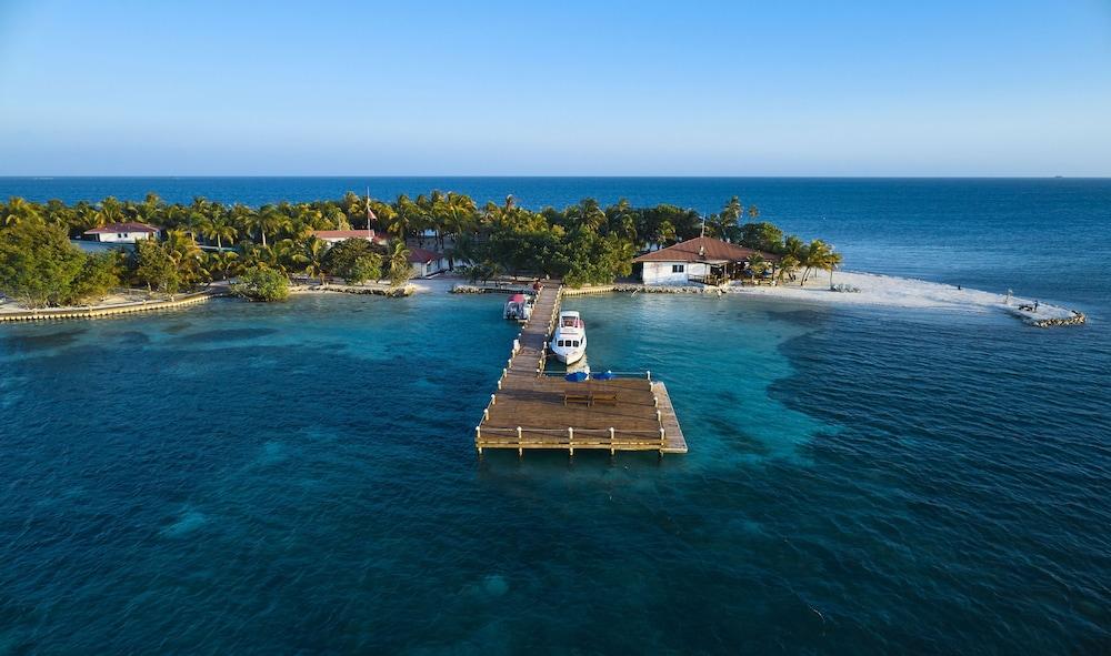 Resort Hatchet Caye Island (adults Only)