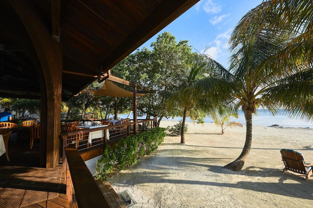 Hatchet Caye Island (adults Only) 4*