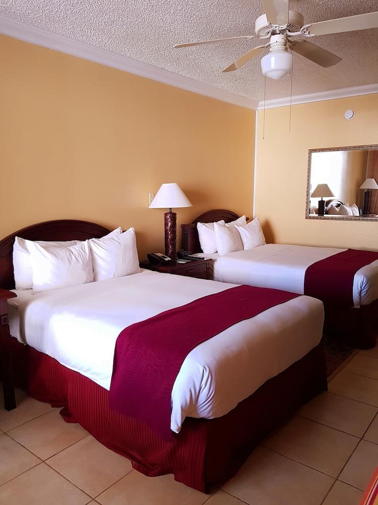 George And Hotel 4*