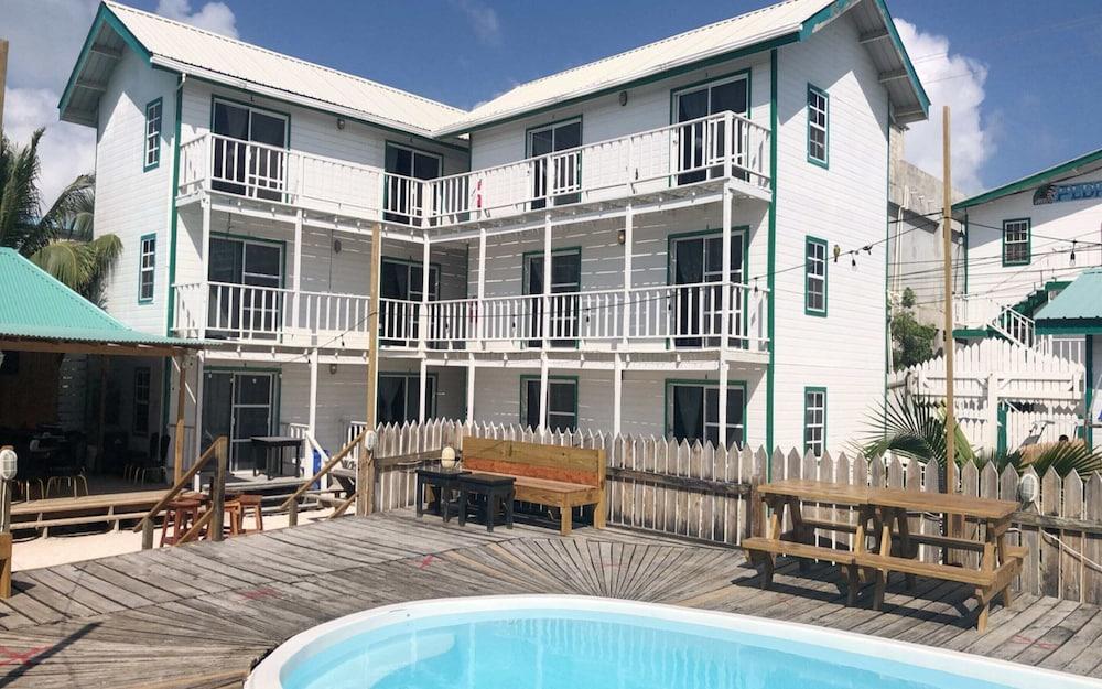 Pedro's & Hostel