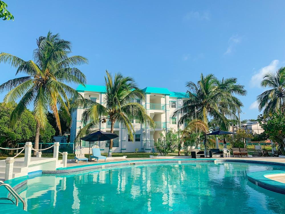 Aparthotel Western Grand Baymen Gardens 3*