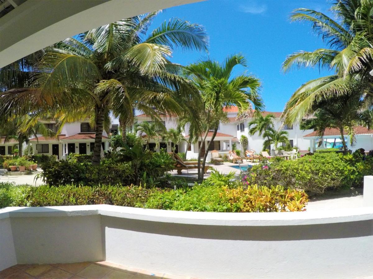 Hotel Tradewinds Paradise