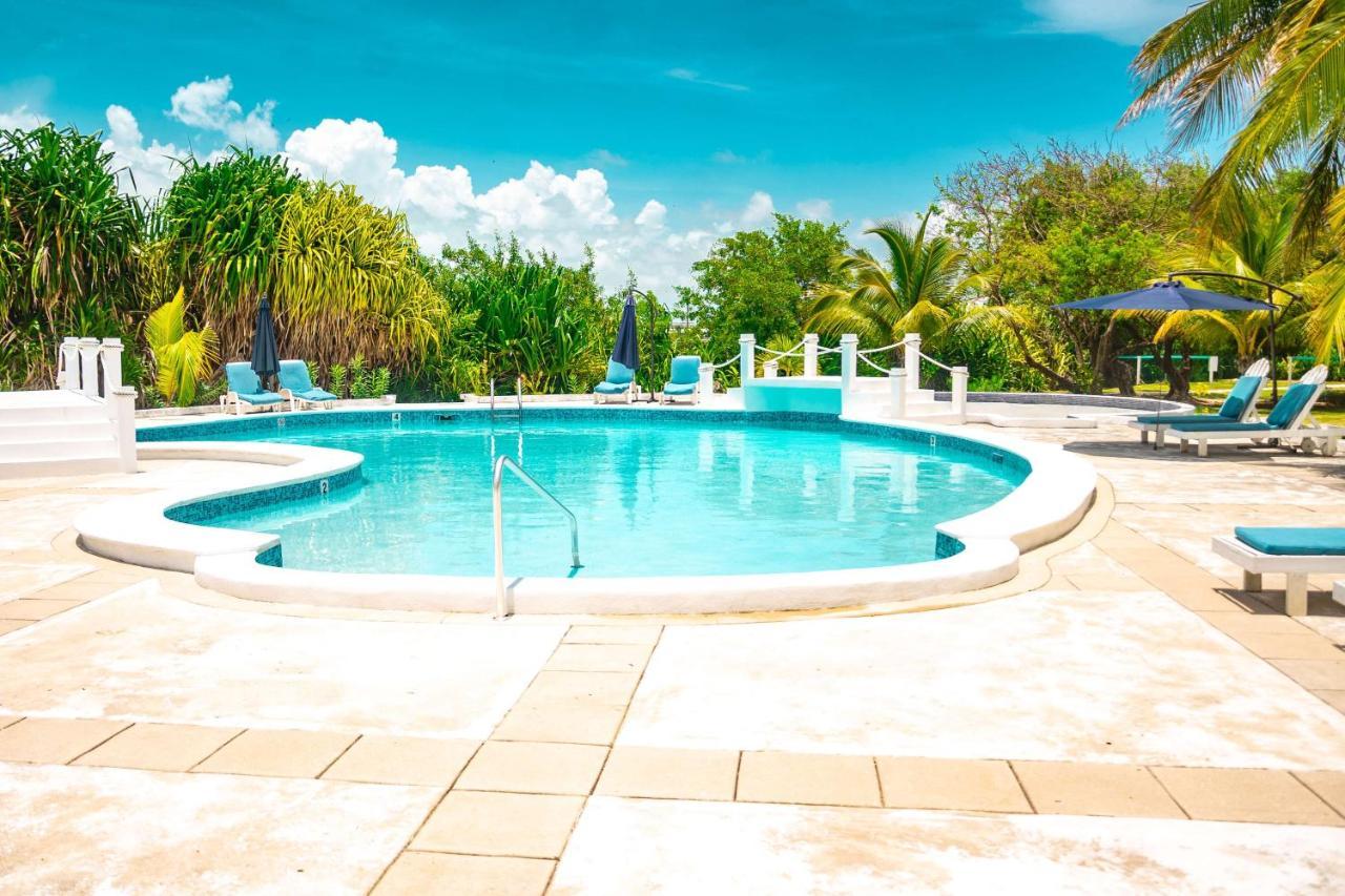 Western Grand Baymen Gardens Aparthotel 3*