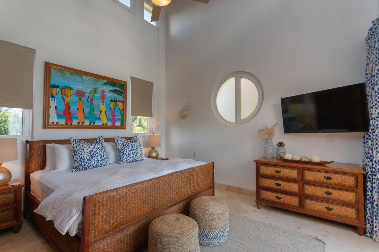 Belizean Cove Estates Luxury Beachfront Villa *