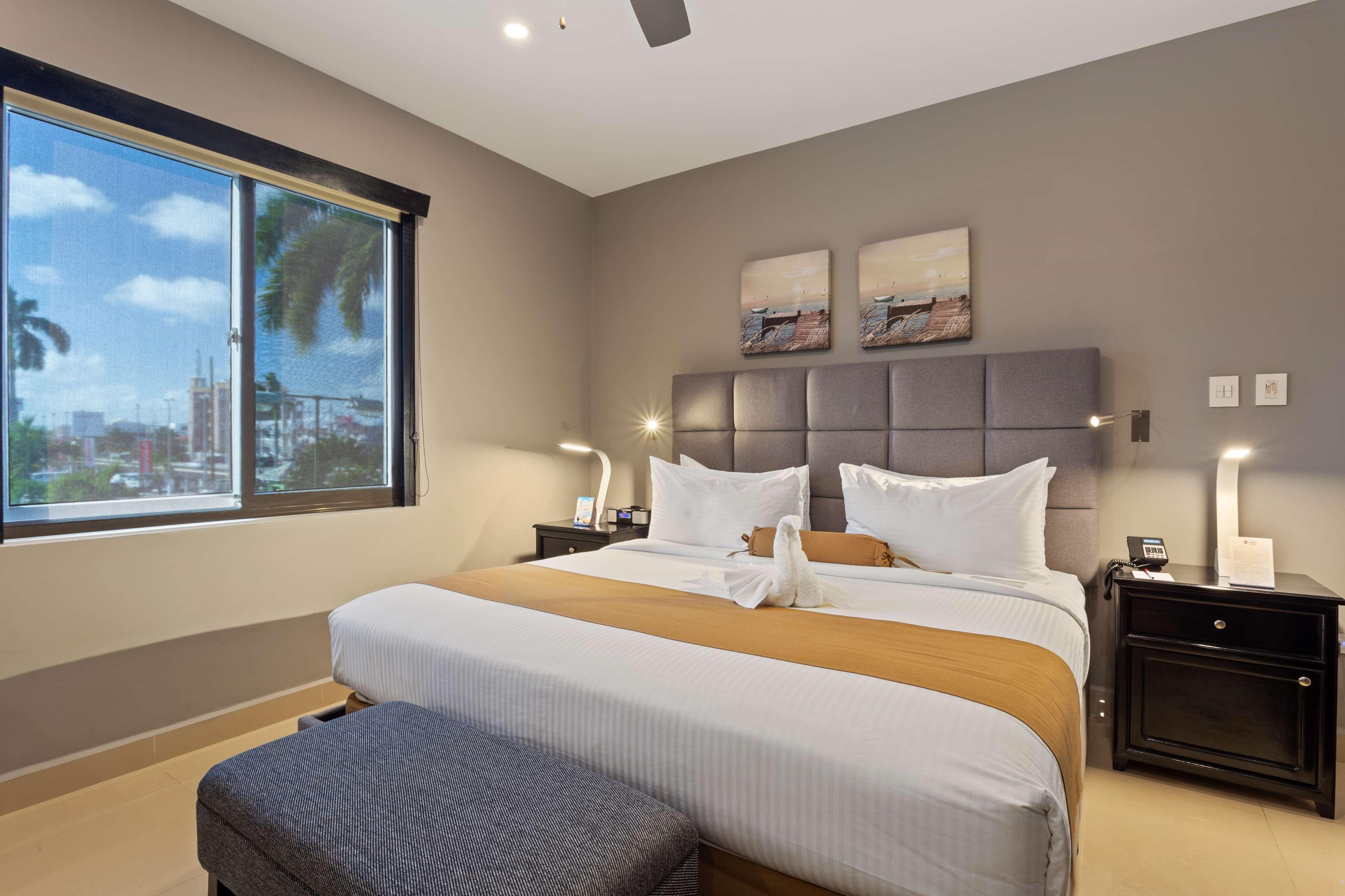 Hotel Western Belize Biltmore Plaza Belize City