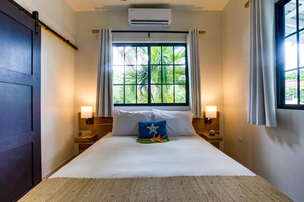 The Sea Glass Inn Placencia