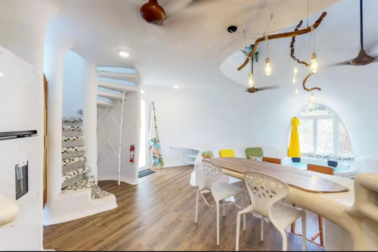 Alterhome Swan With Swimming Pool And Ocean Views Placencia
