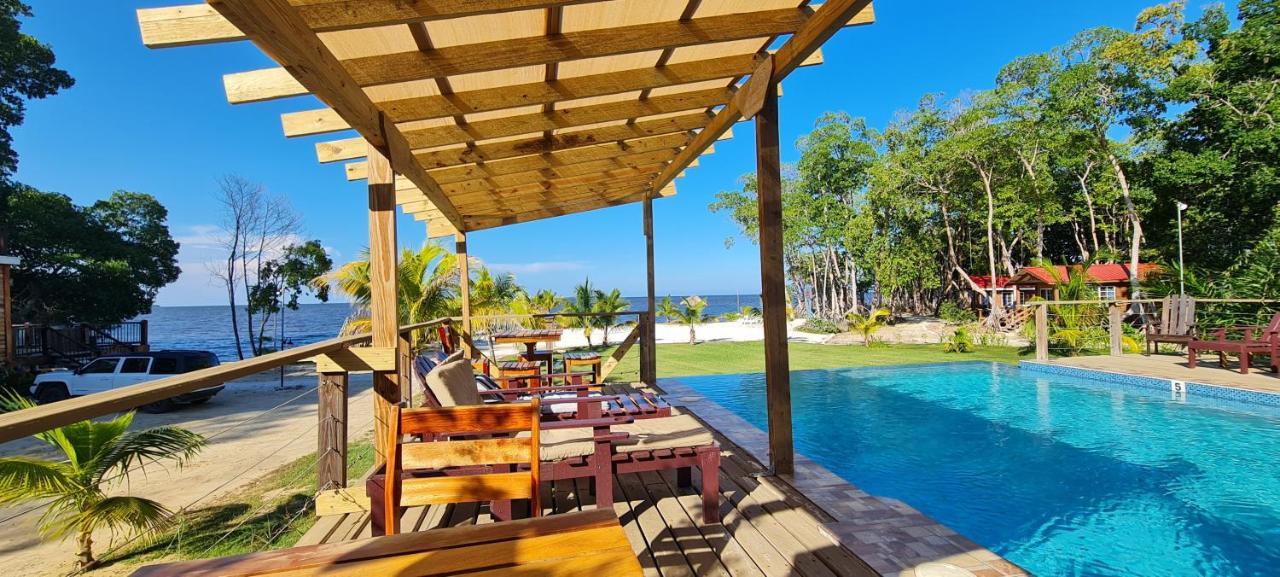 Seaside Chateau 2* Belize City