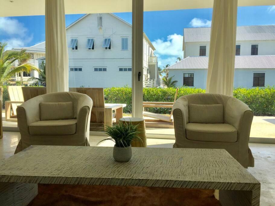 Casa Moderna Fresca And The Poolclub At Mahogany Bay! * San Pedro (Ambergris Caye)