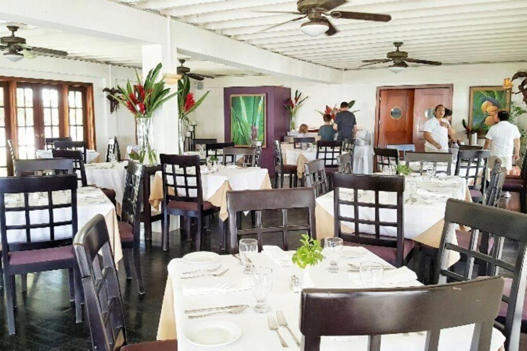 Casa Moderna Fresca And The Poolclub At Mahogany Bay! Holiday home San Pedro (Ambergris Caye)