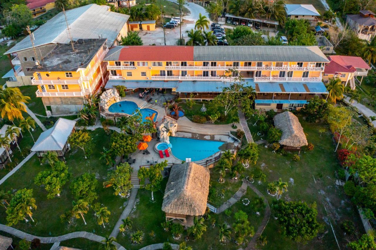 Cahal Pech Village Resort 3*
