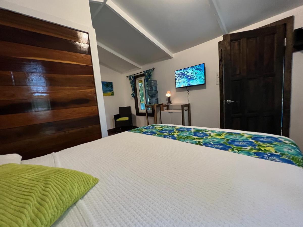 Inn Colinda Caye Caulker