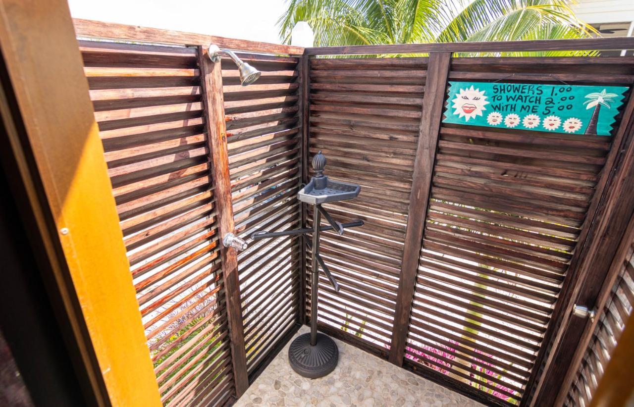 Casa Blanca And The Poolclub At Mahogany Bay Holiday home