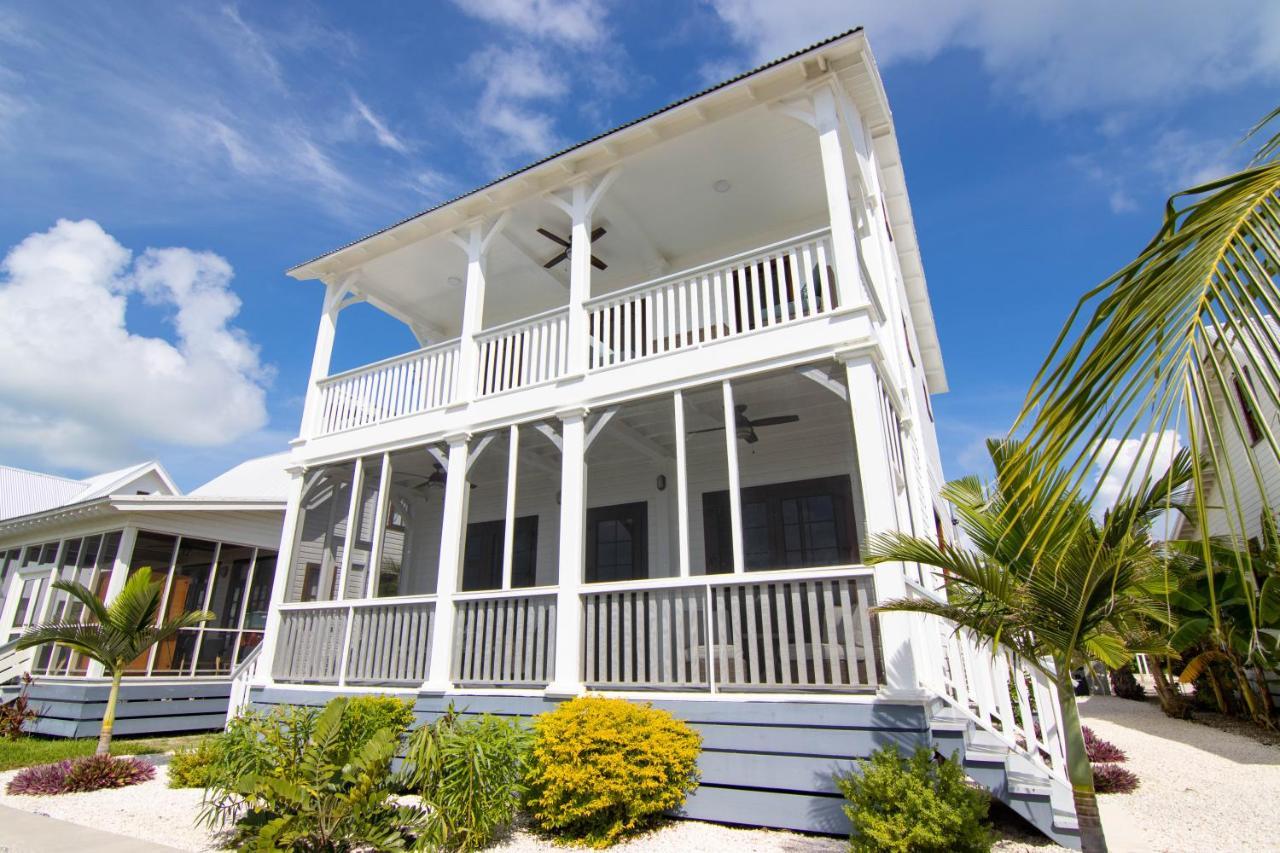 Holiday home Casa Blanca And The Poolclub At Mahogany Bay *