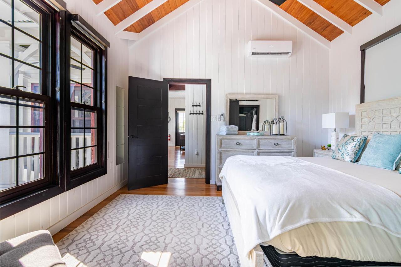 Holiday home Casa Blanca And The Poolclub At Mahogany Bay