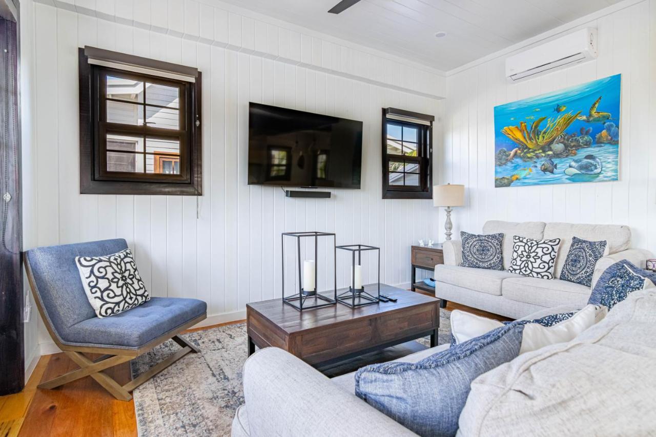 Holiday home Casa Blanca And The Poolclub At Mahogany Bay
