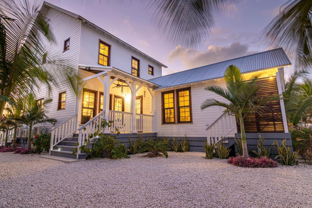 Casa Blanca And The Poolclub At Mahogany Bay * San Pedro (Ambergris Caye)