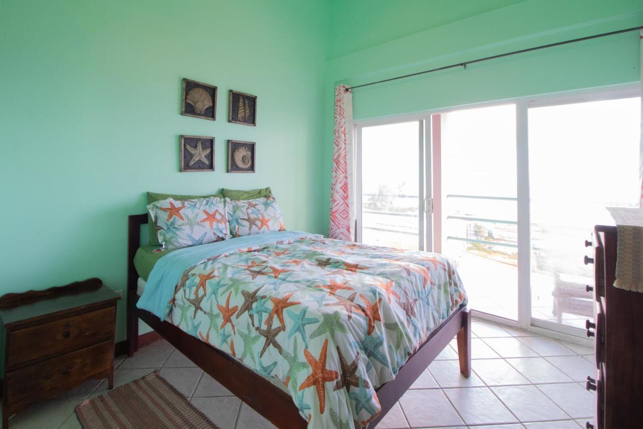 E303 Mara Laguna Apartment San Pedro (Ambergris Caye)