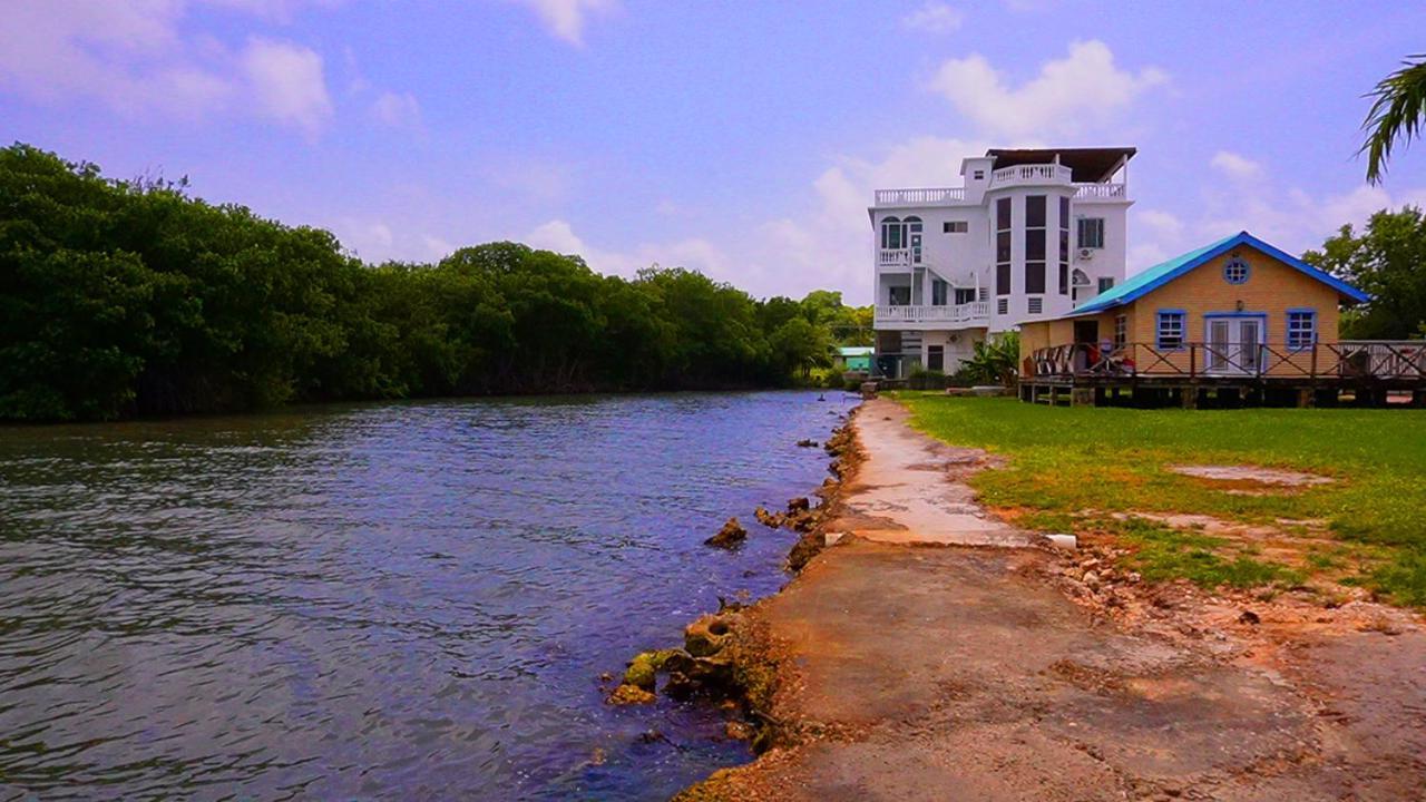Apartment Tranquil Sea View Studio W Infinity Pool Near Airport & Downtown Belize Belize City