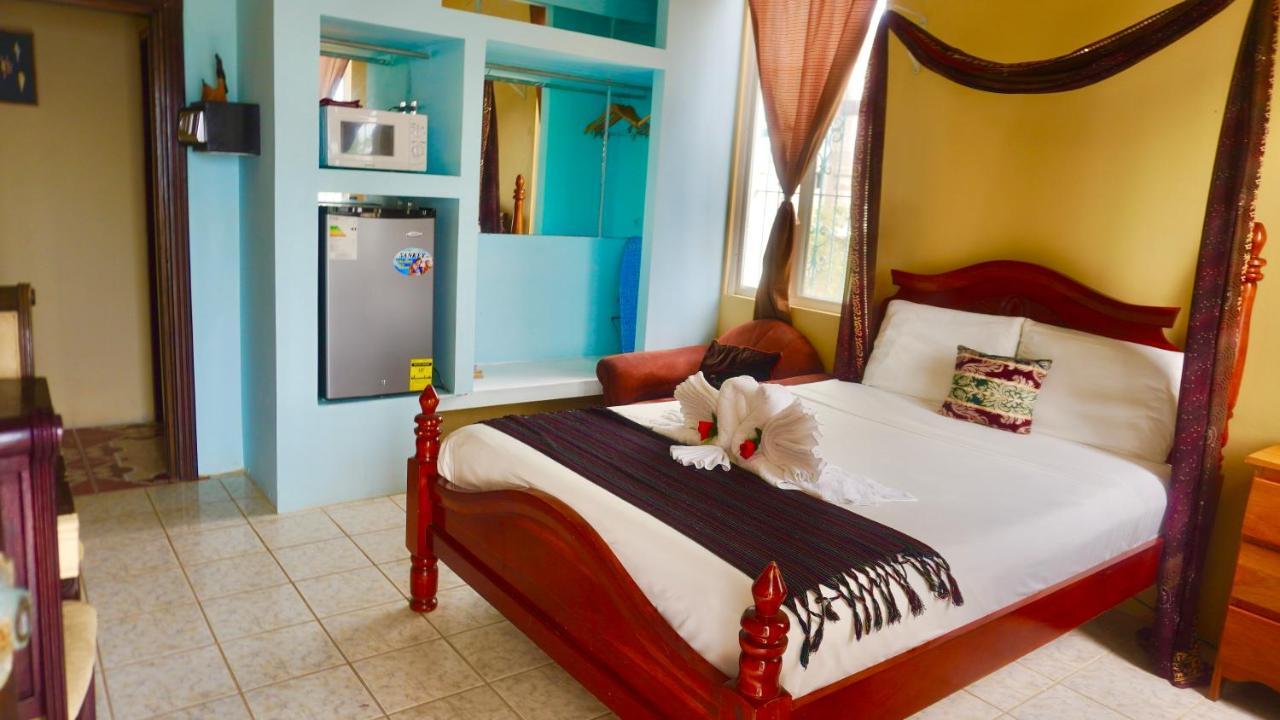 Apartment Tranquil Sea View Studio W Infinity Pool Near Airport & Downtown Belize *