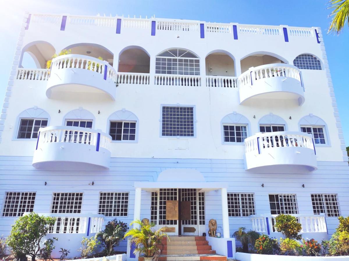 Chupaflor - Alexander Luxury & Executive Apartment *