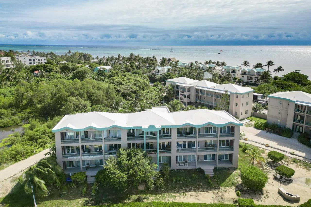 E303 Mara Laguna * San Pedro (Ambergris Caye)