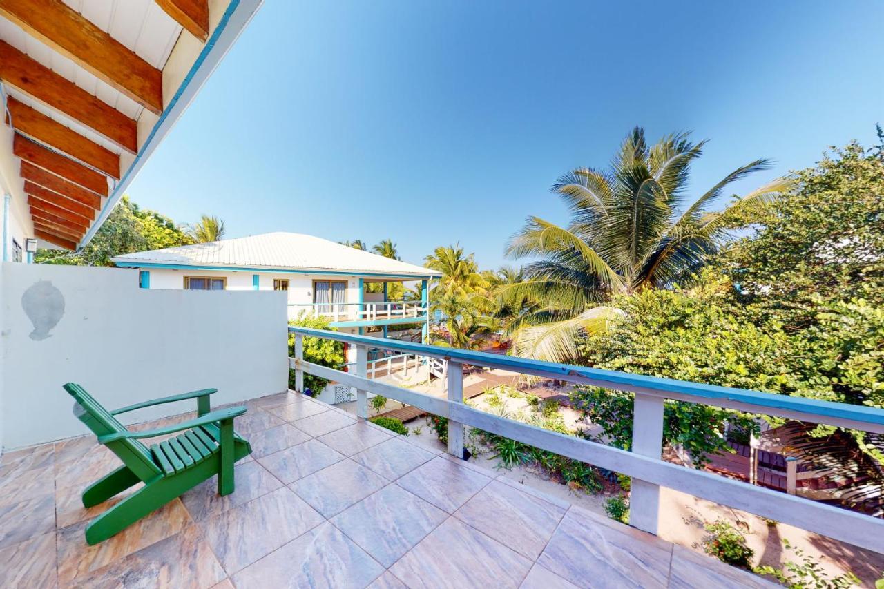 #27 @ Beachside Apartment Dangriga