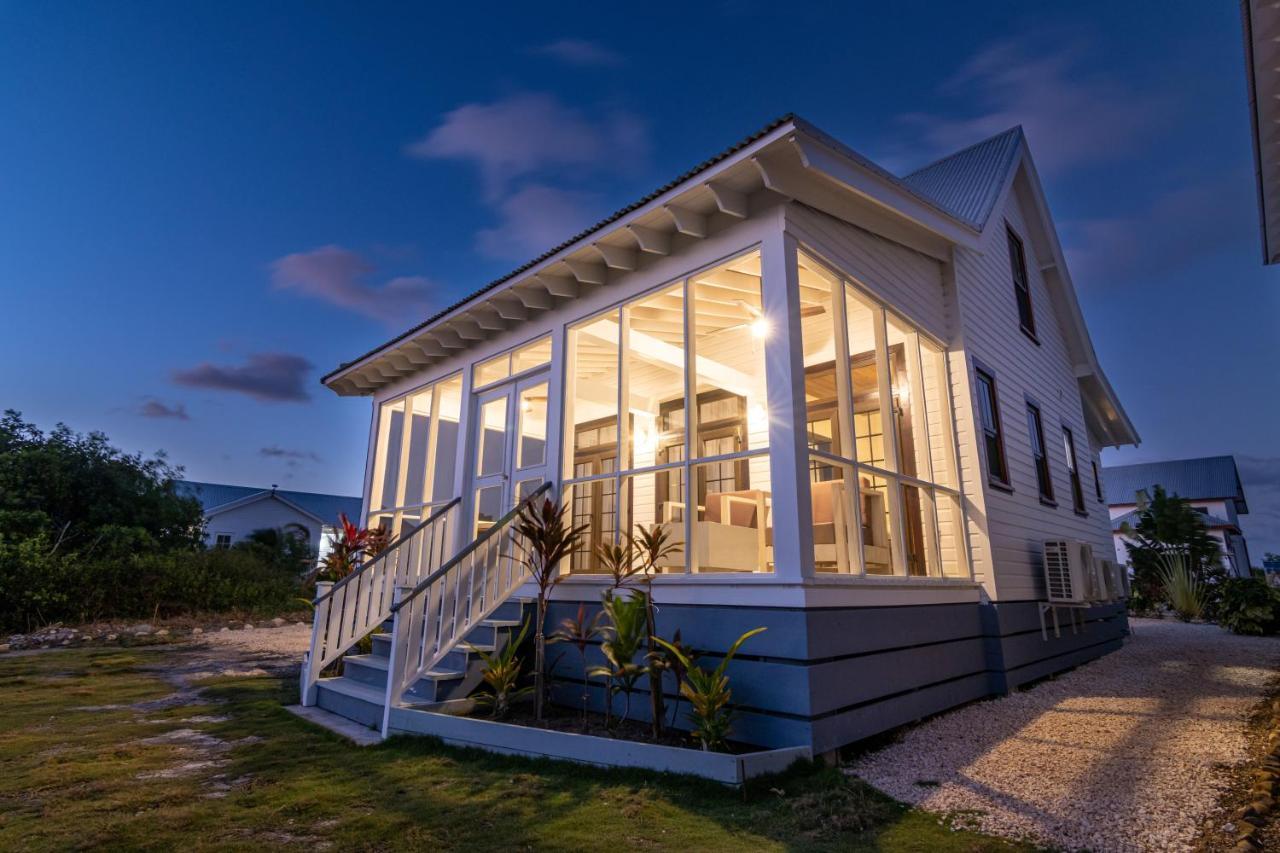 Paradise 3 Bedroom 4 Beds, 1 Full Bath - Private * San Pedro (Ambergris Caye)
