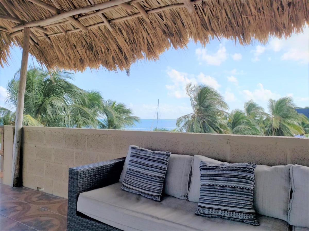 Club At Popeyes Caye Caulker