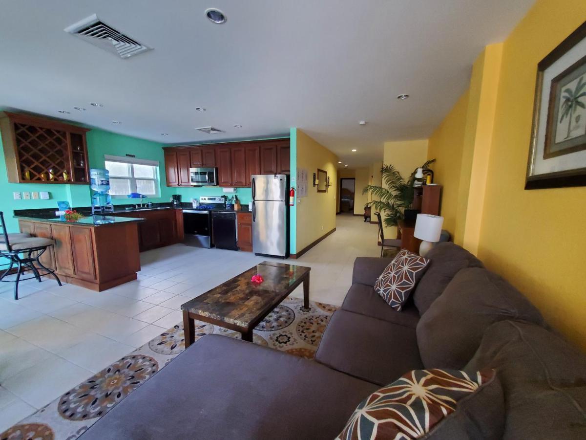 Miramar Apartment *