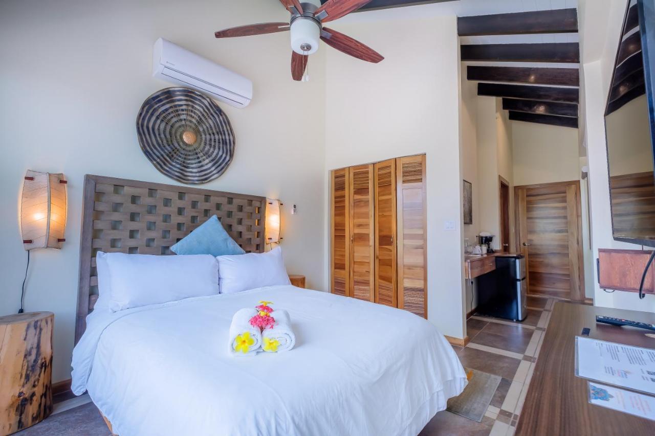 Brisa Oceano Placencia