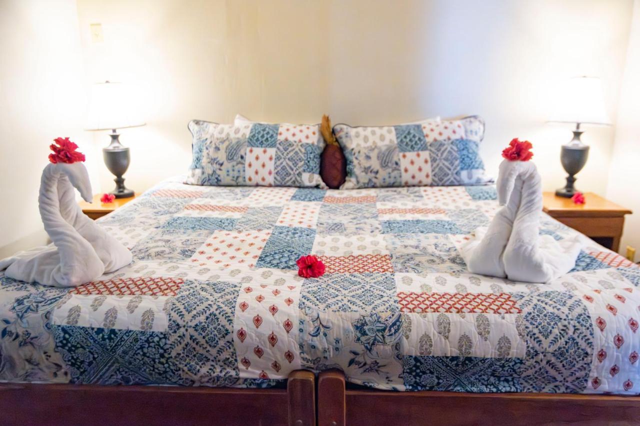 Isla Bonita Yacht Club Hotel 3*