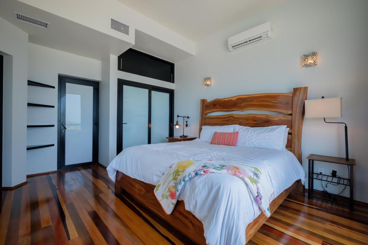 Diamante Beachfront Hotel