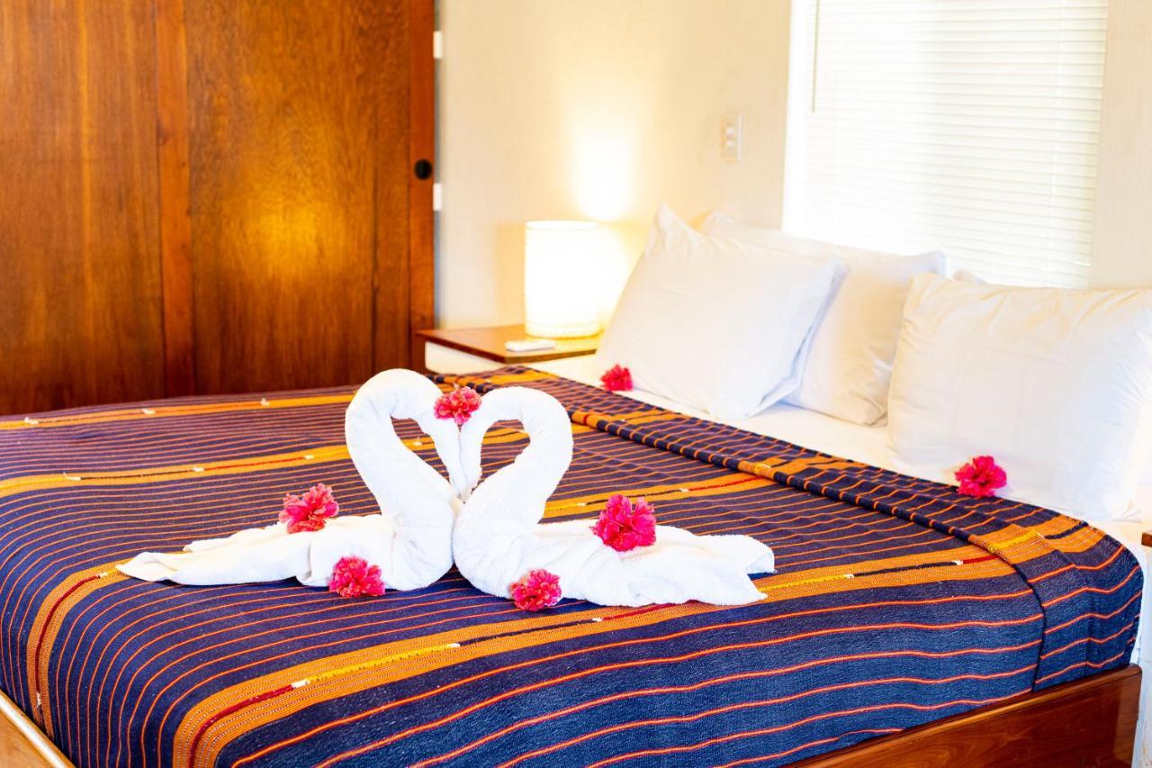 Isla Bonita Yacht Club Hotel 3*