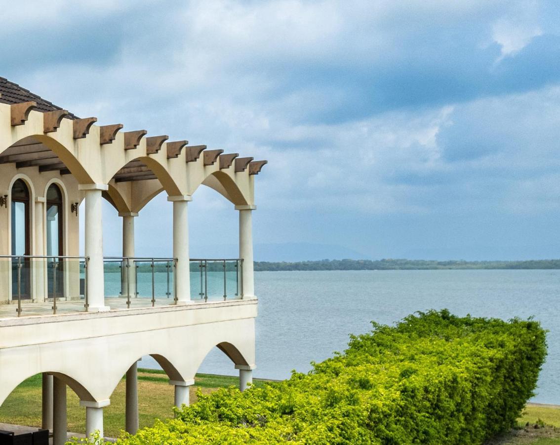 Castello- Water Views & Amenities Placencia