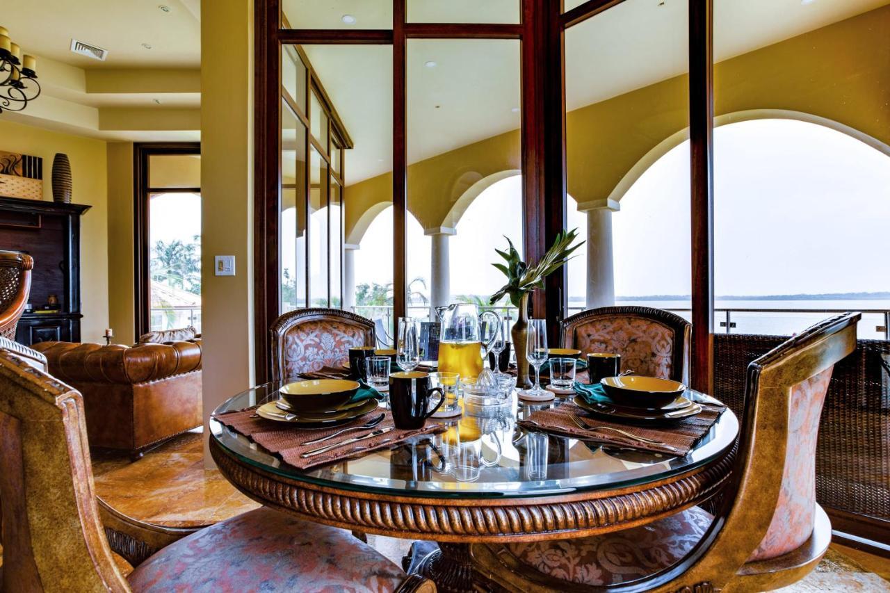 Castello- Water Views & Amenities