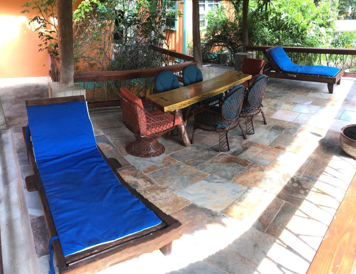 Coral Cove Inn
