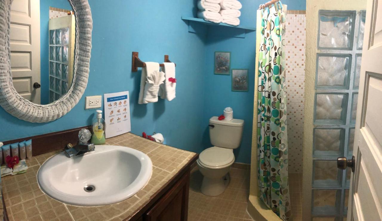 Coral Cove Inn