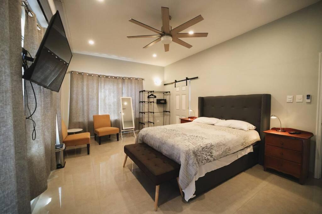 The Ansen Place Apartment *