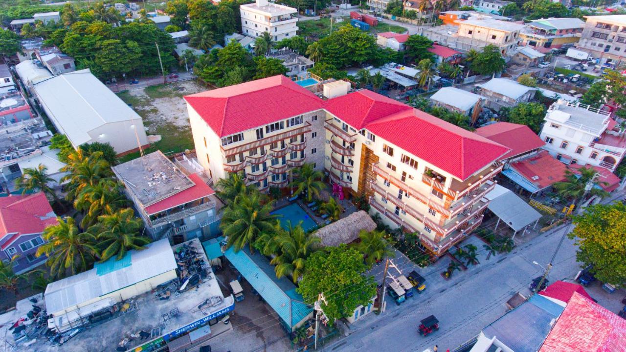 Tropical Palace * San Pedro (Ambergris Caye)