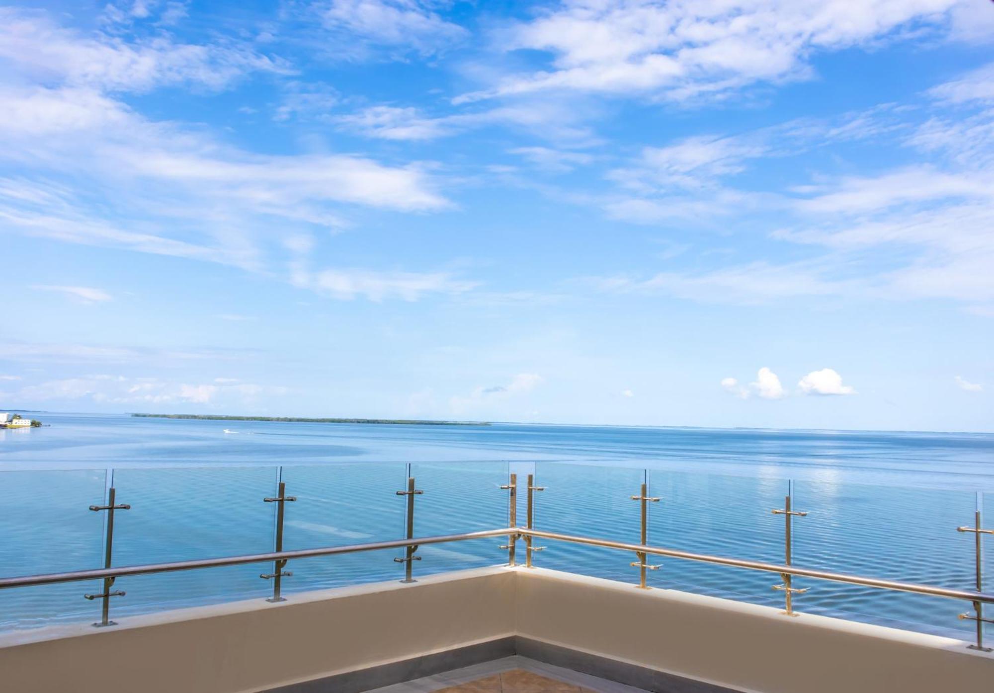 Hotel Golden Bay Belize