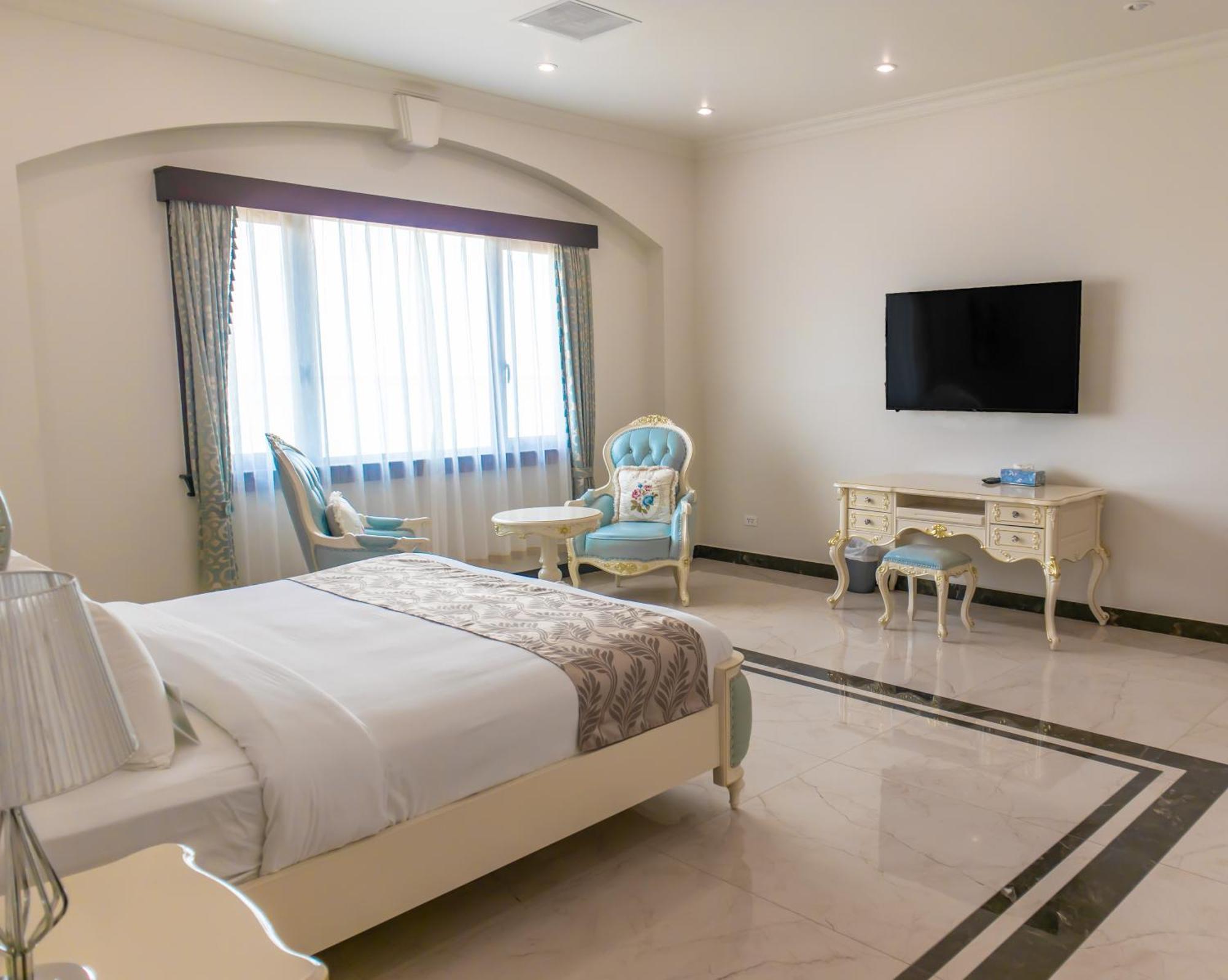 Golden Bay Belize Hotel