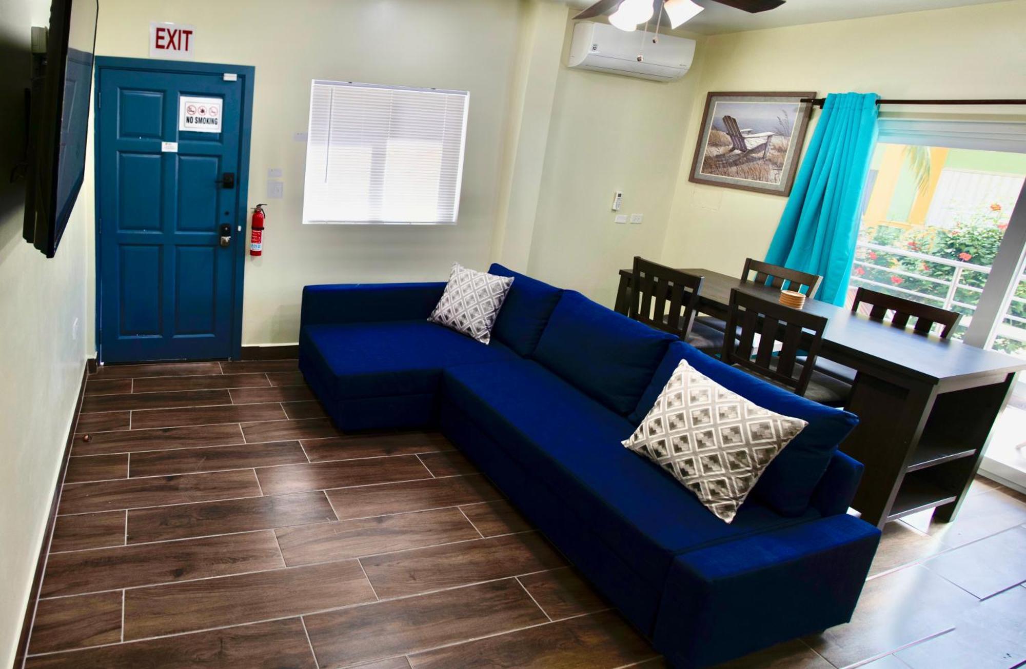 Meme's Place Apartment