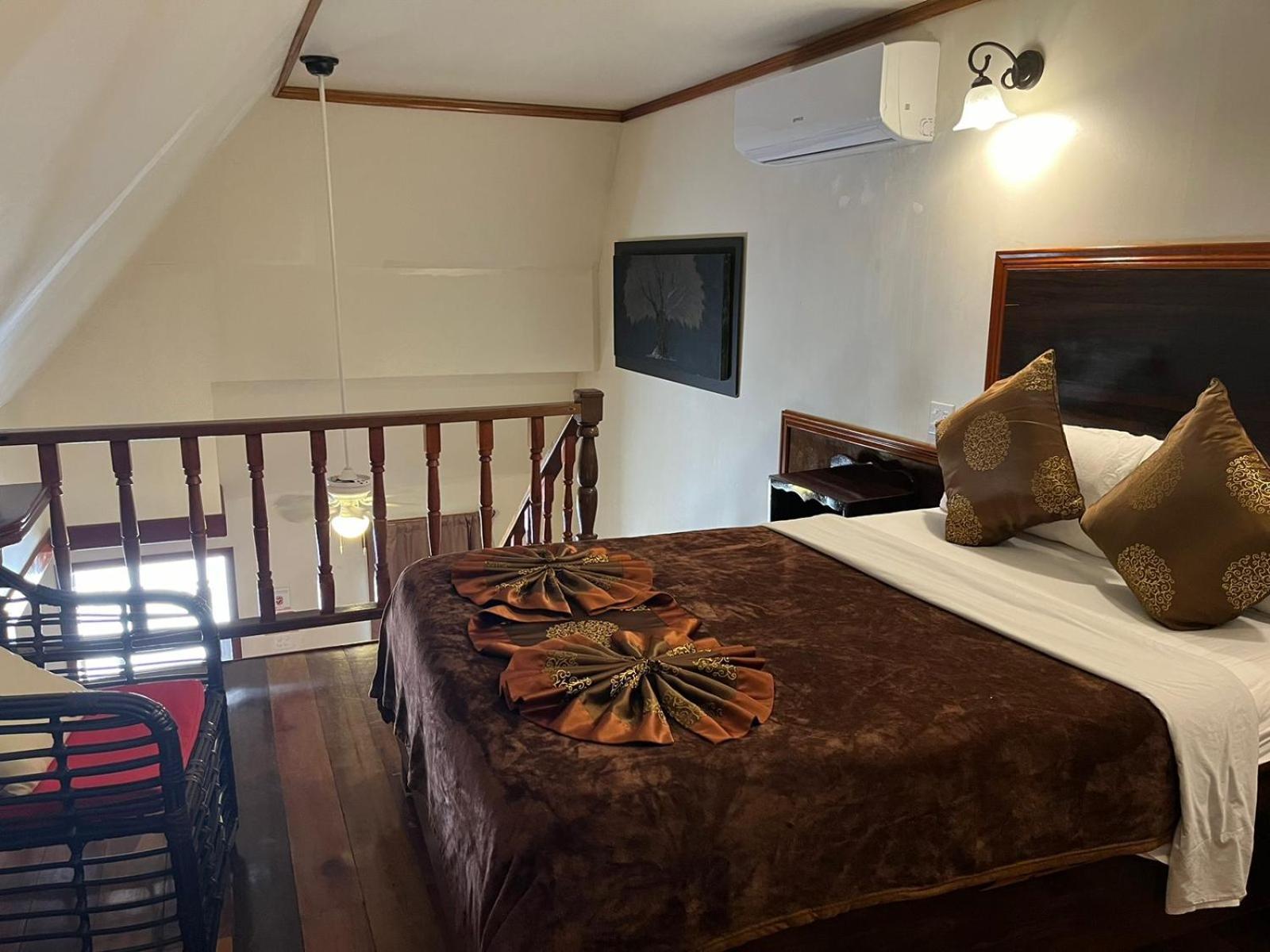 Captain Morgan's Retreat Hotel 3*
