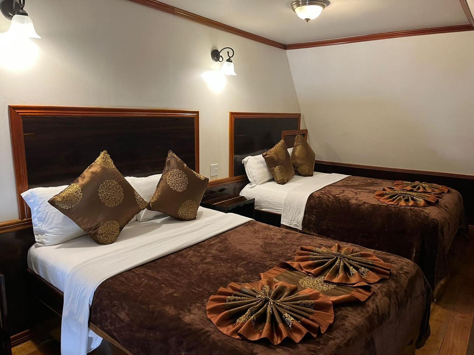 Captain Morgan's Retreat Hotel