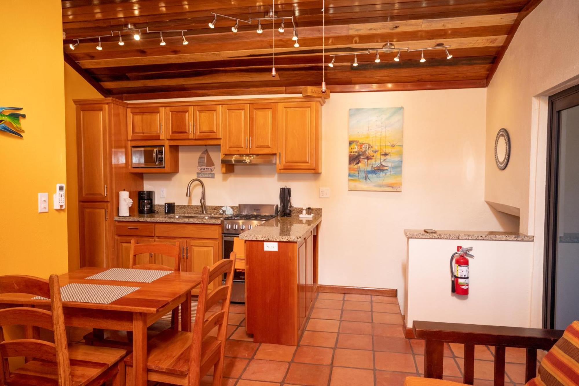 Hotel Isla Bonita Yacht Club
