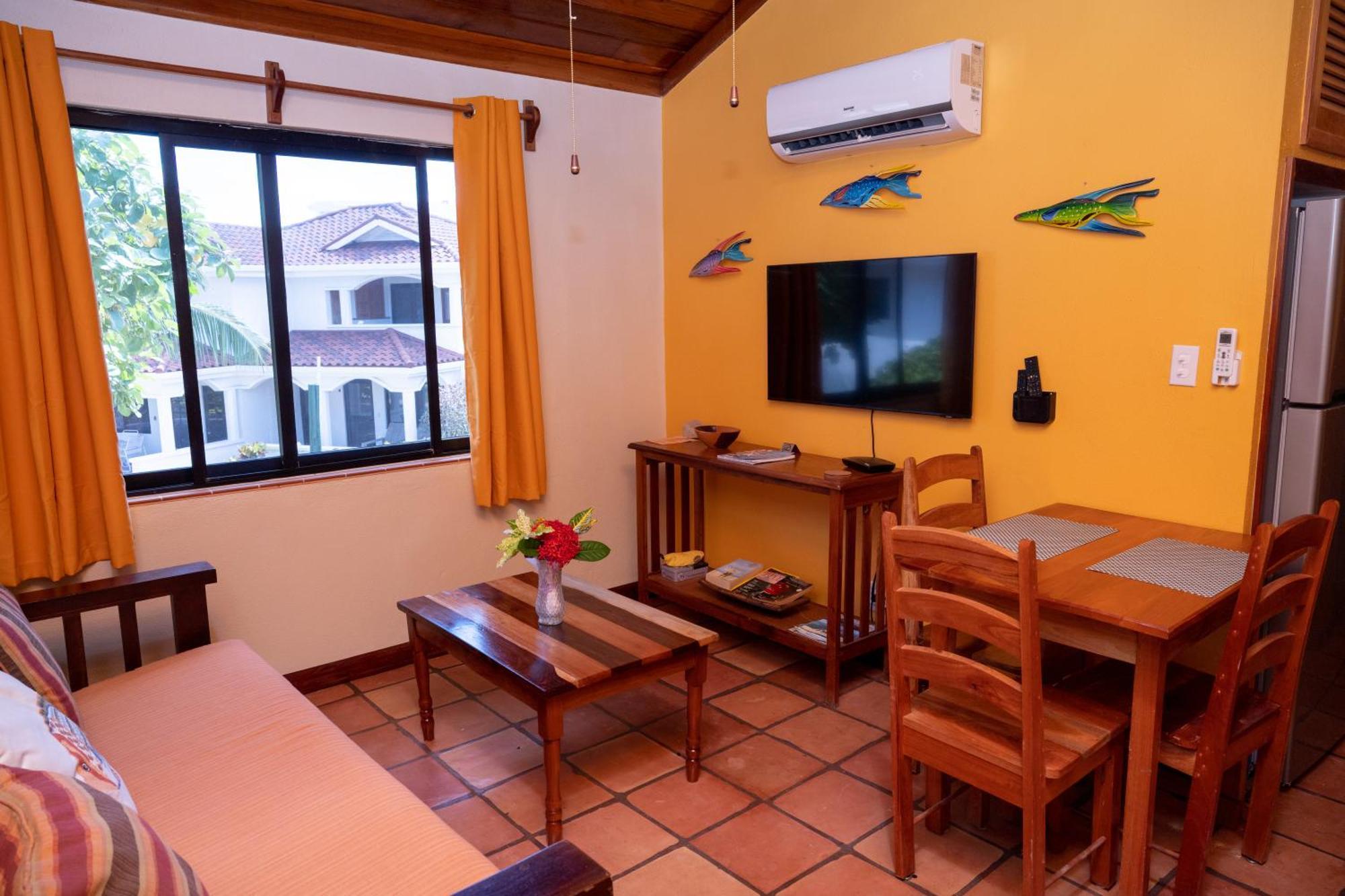 Isla Bonita Yacht Club San Pedro (Ambergris Caye)