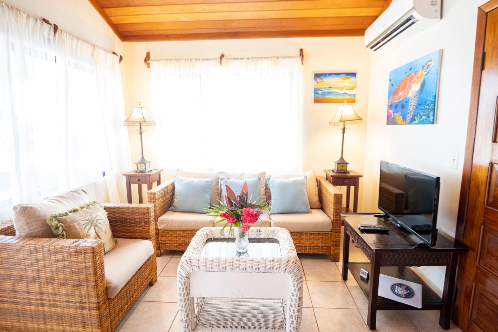 Hotel Isla Bonita Yacht Club 3*